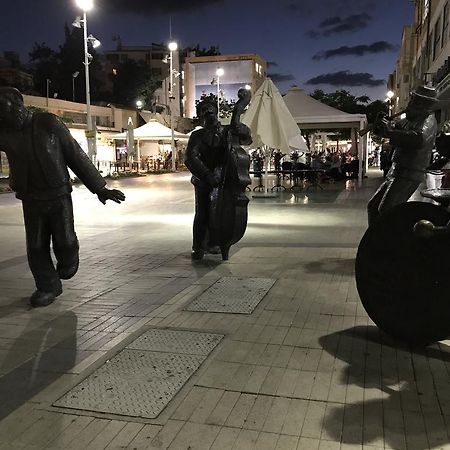 Netanya Motel Pierre エクステリア 写真