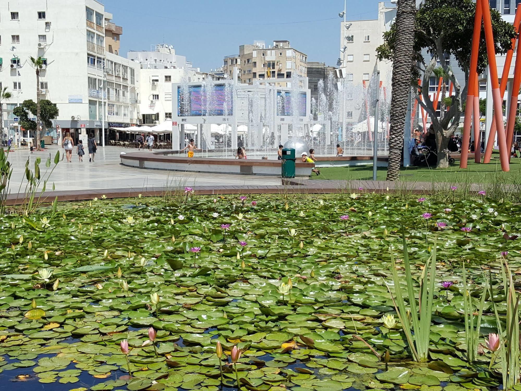 Netanya Motel Pierre エクステリア 写真