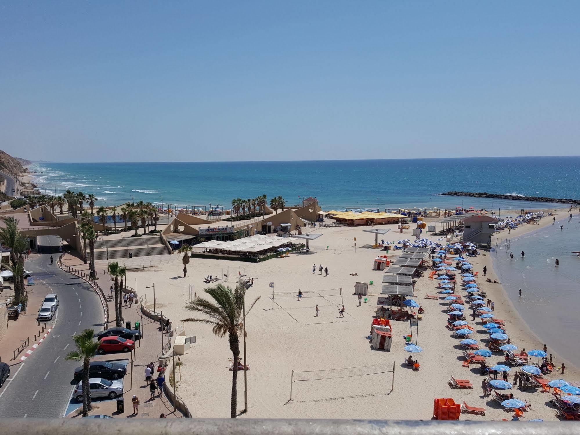 Netanya Motel Pierre エクステリア 写真